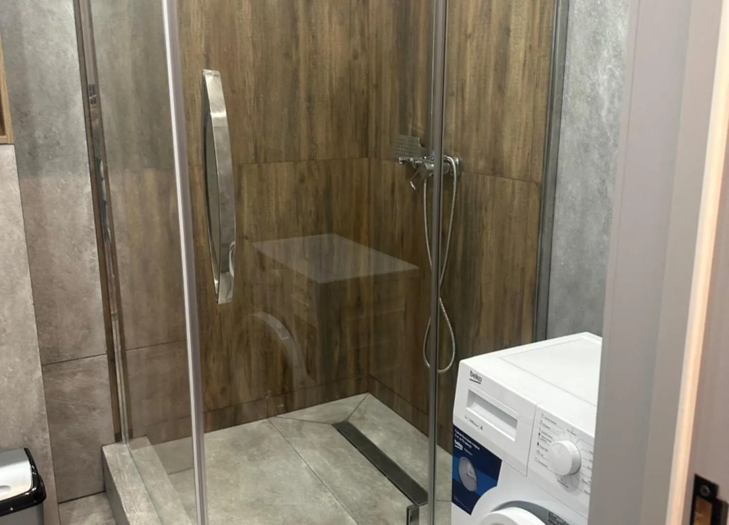 Apartment Ferienwohnung Daily short term flat Almaty